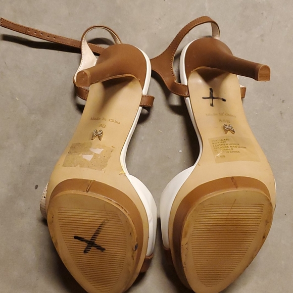 VS Heels - Picture 3 of 3